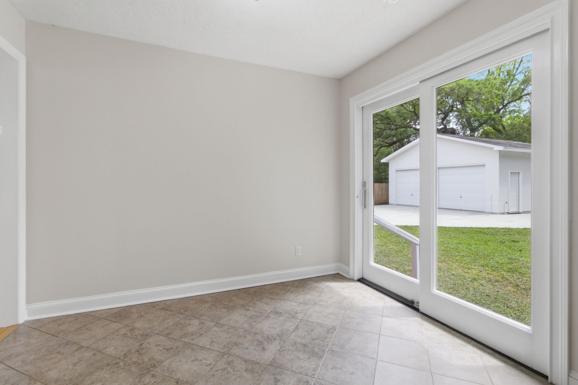 2415 Terrell Street Photo 19