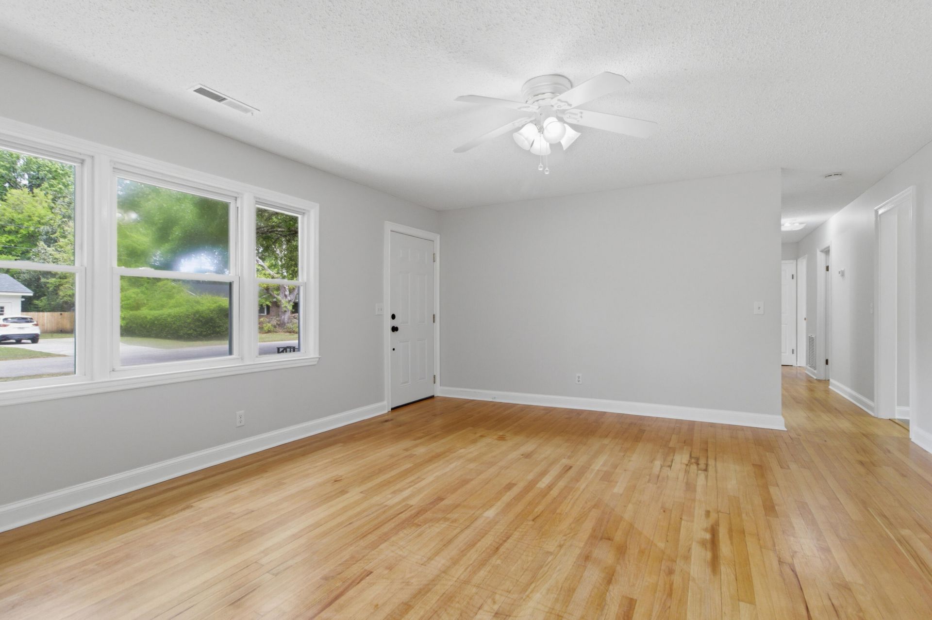 2415 Terrell Street Photo 9