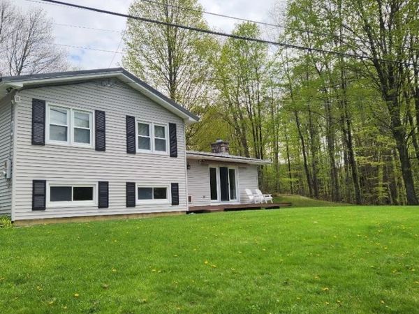 56 Burr Pond Road, Sudbury, VT 05733