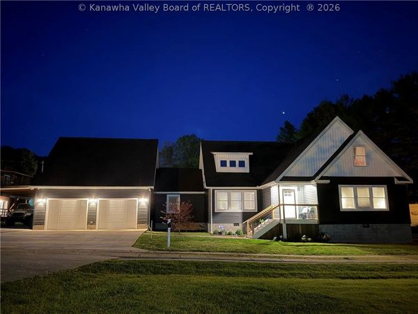 35 Grimm Street, Charleston, WV 25302