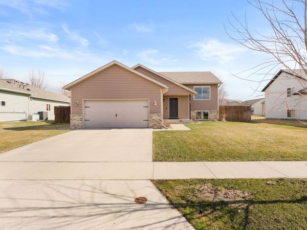 5421 Florence Drive NW, Rochester, MN 55901