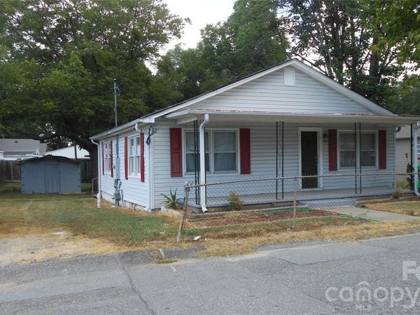 1514 W Walnut Avenue , Gastonia, NC 28052