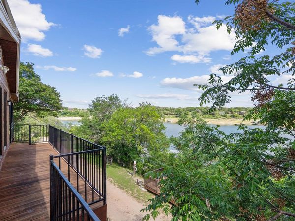25413 Pedernales Point DR, Spicewood, TX 78669