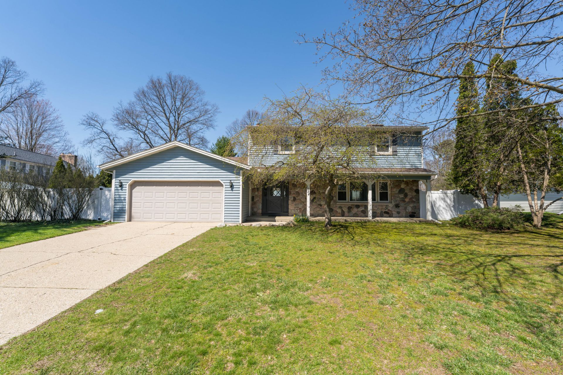 1524 Dogwood Drive, Portage, MI 49024 Main Photo