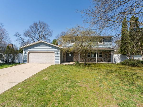 1524 Dogwood Drive, Portage, MI 49024