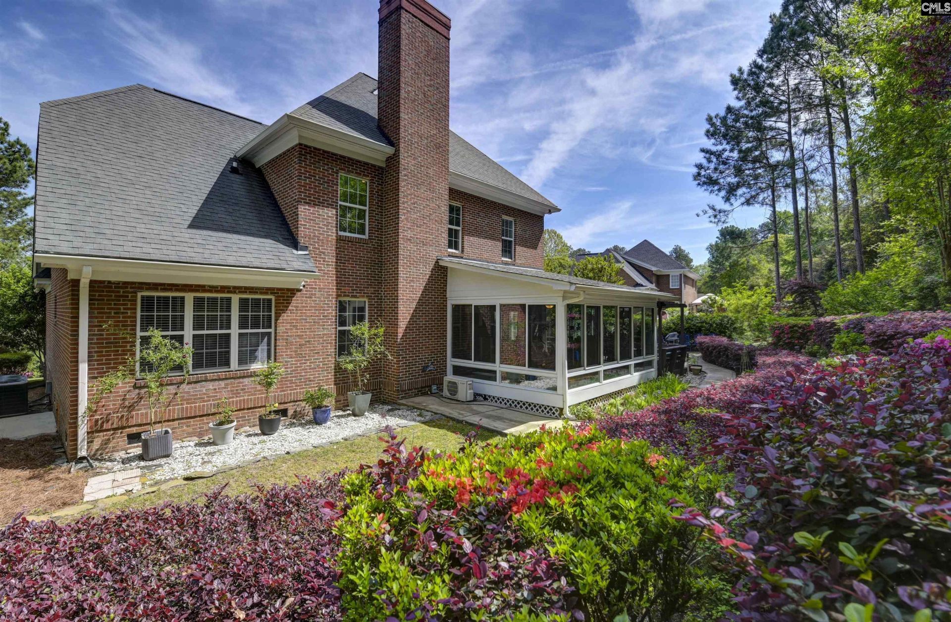 108 Fallen Oak Drive Photo 4