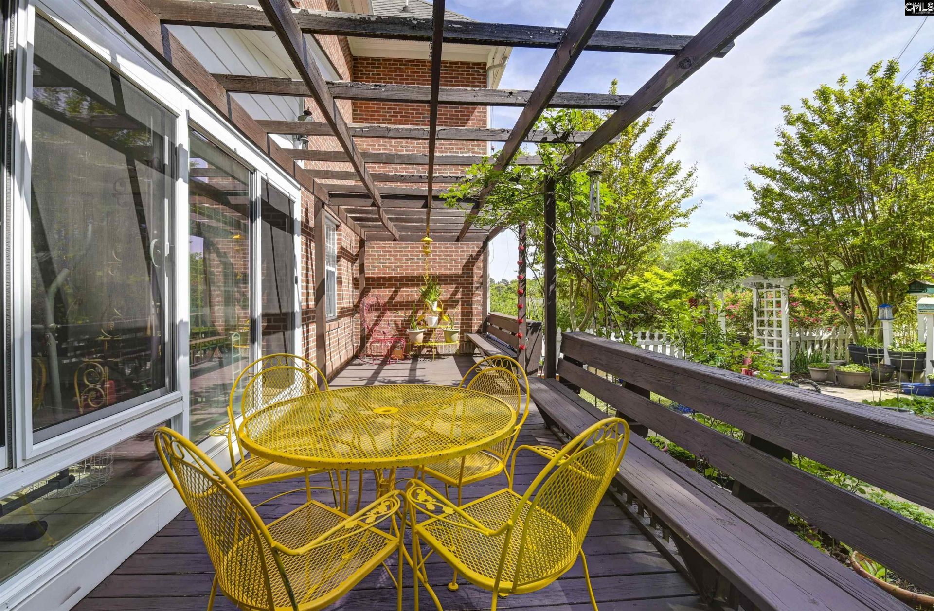 108 Fallen Oak Drive Photo 7