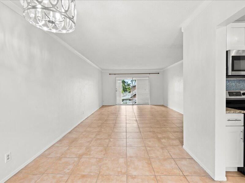 700 Layne Boulevard, Unit 316, Hallandale Beach, FL 33009 Photo