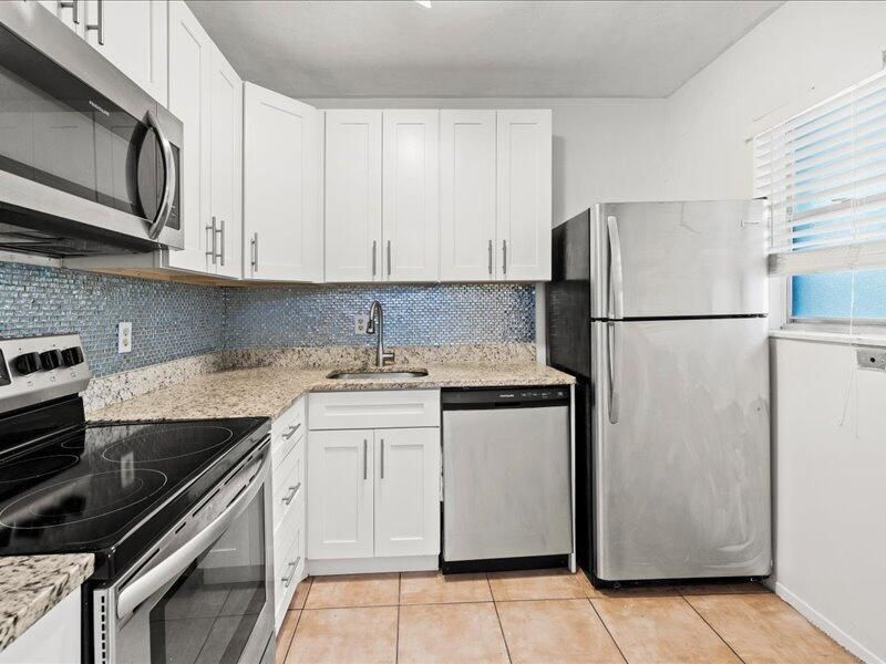 700 Layne Boulevard, Unit 316, Hallandale Beach, FL 33009 Photo