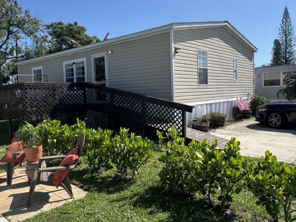 5000 SE Federal Highway, Unit 82, Stuart, FL 34997