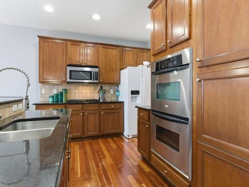 67 Highland Pointe Circle, Columbus, OH 43235 Photo 17