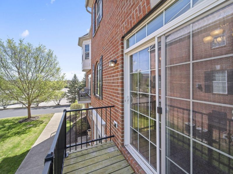 67 Highland Pointe Circle, Columbus, OH 43235 Photo 32