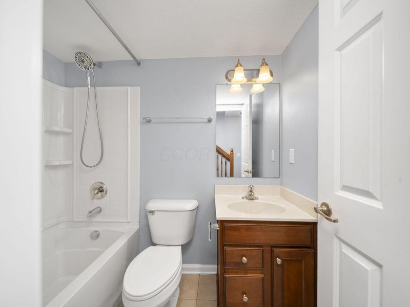 67 Highland Pointe Circle, Columbus, OH 43235 Photo 8