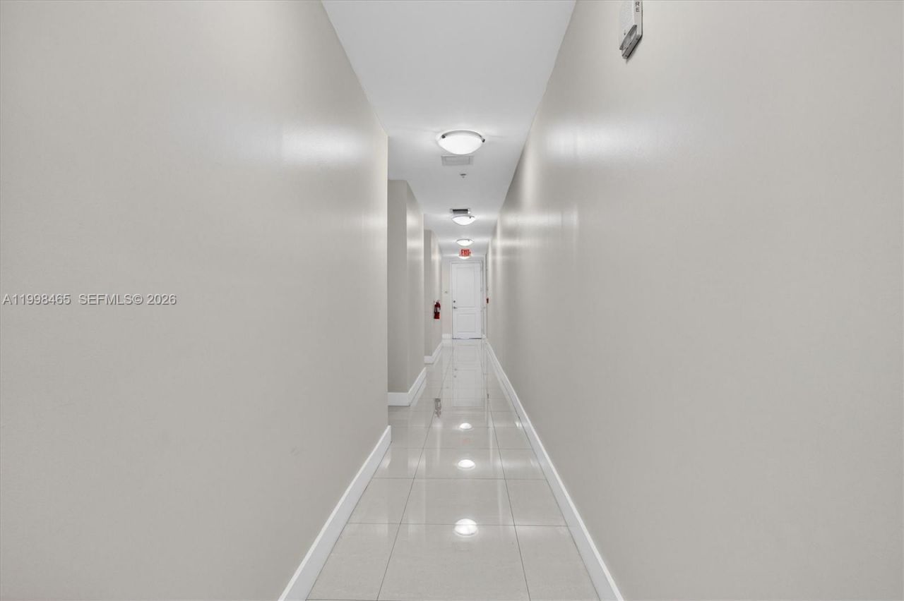 2200 NE 4th Ave , Unit 1003, Miami, FL 33137 Photo