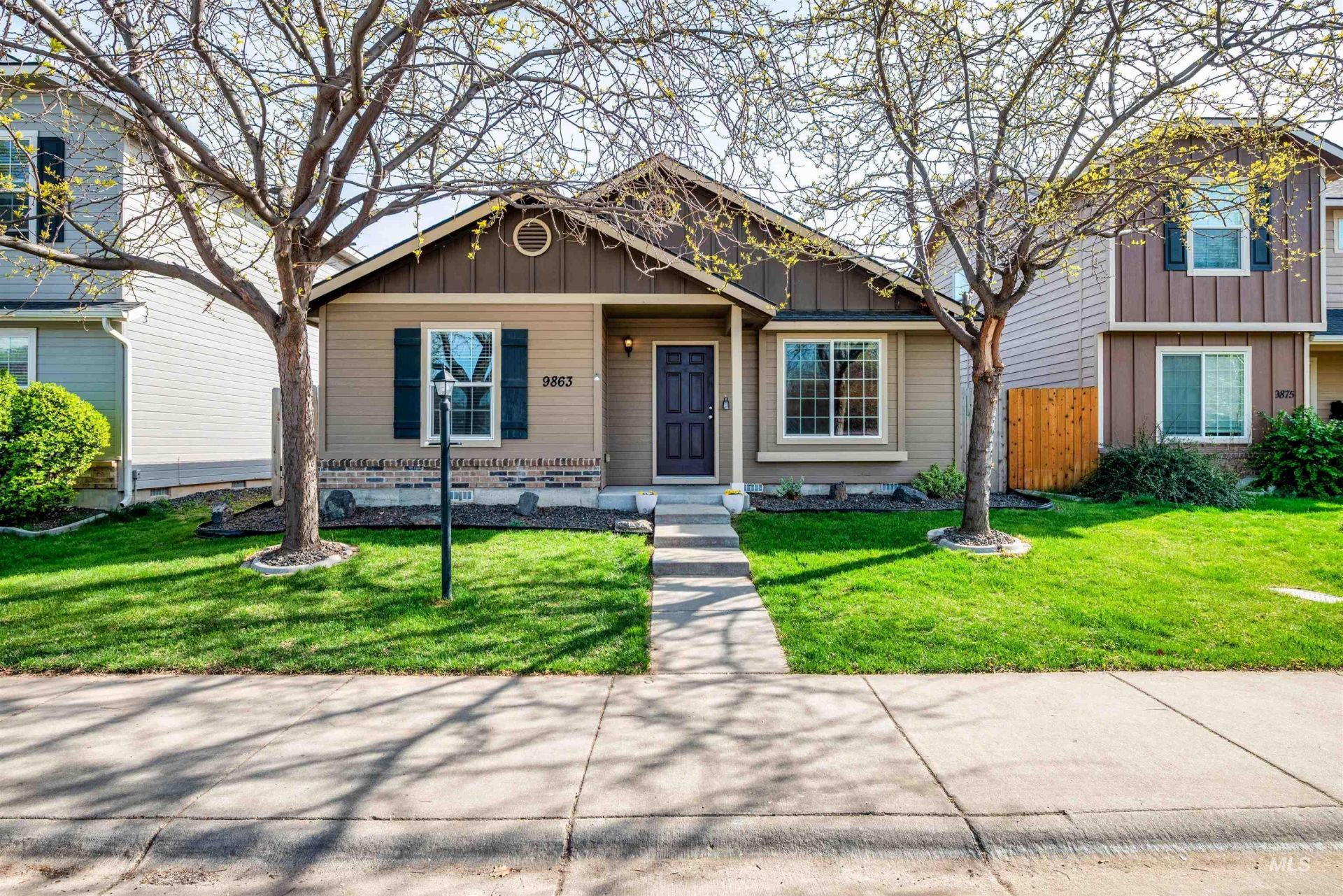 9863 W Rustica St, Boise, ID 83709 Main Photo