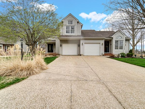 3808 Chimney Hill Drive , Valparaiso, IN 46383