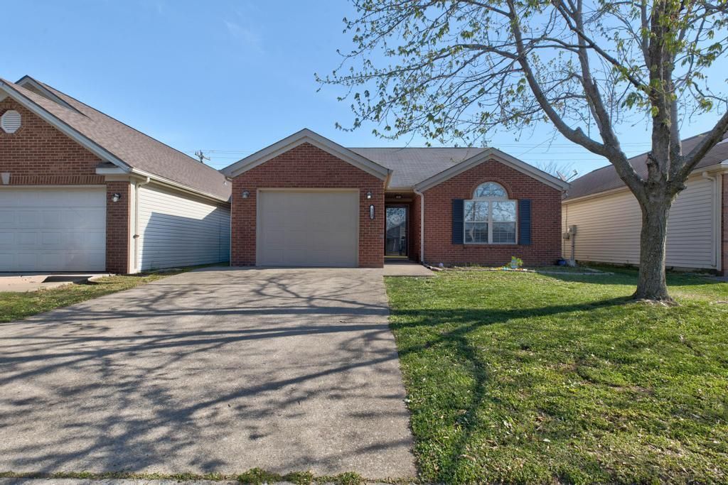 113 Christopher Drive, Nicholasville, KY 40356 Main Photo