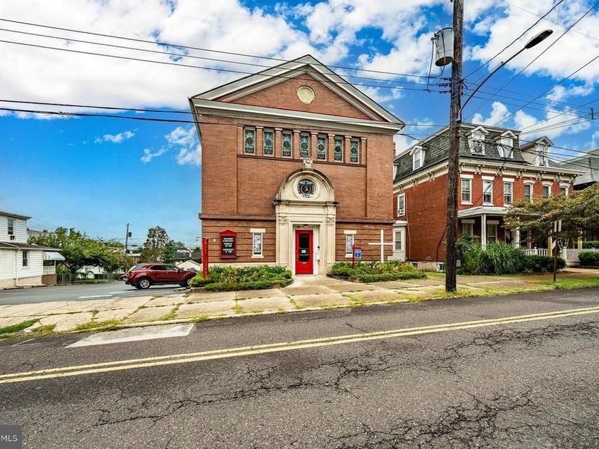 315 Gay Street, Phoenixville, PA 19460 Main Photo