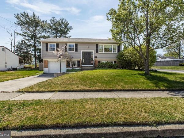300 FAIRMOUNT AVENUE, BLACKWOOD, NJ 08012