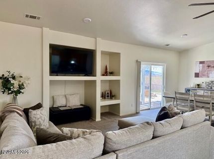 1147 White Oak Loop, Minden, NV 89423 Photo