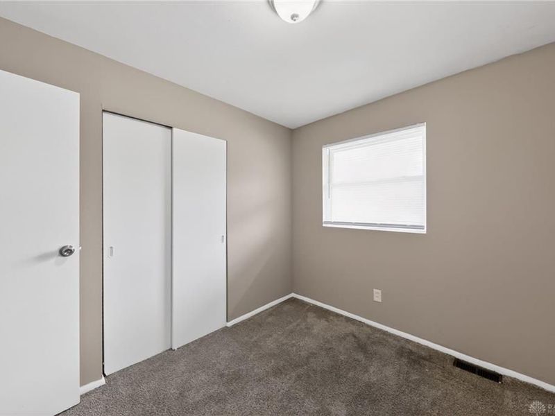 5023 Hulman Drive, Trotwood, OH 45406 Photo 18