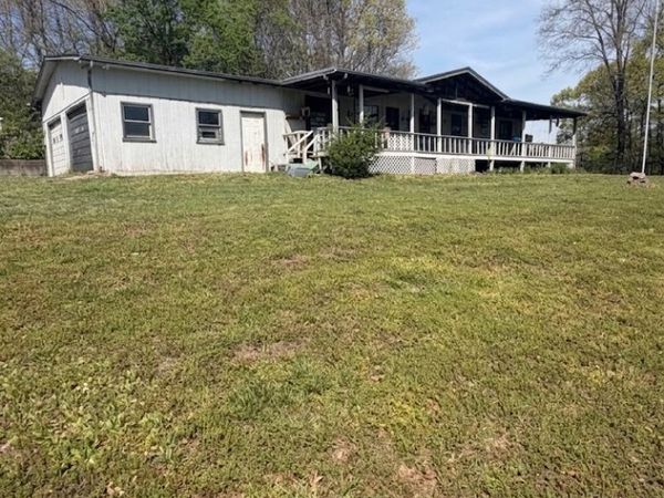 4361 York Landing Rd, Woodlawn, TN 37191
