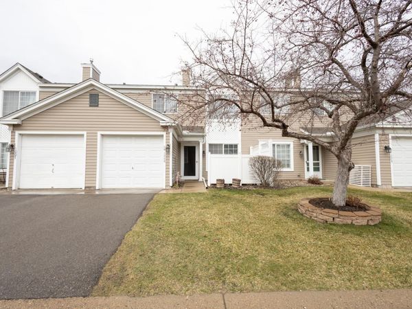 2005 Southcross Drive W, Unit 1006, Burnsville, MN 55306