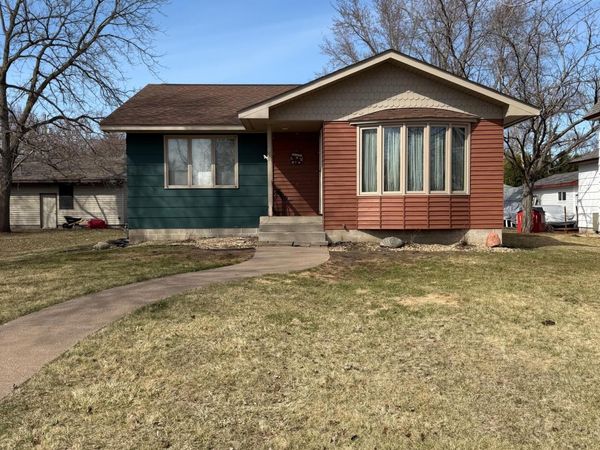 645 W 3rd Street, Rush City, MN 55069