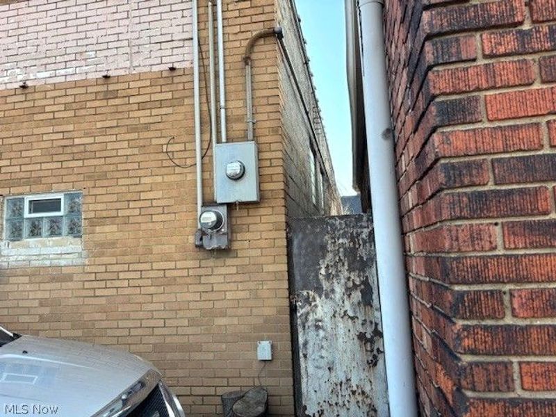 632 E 162nd Street, Cleveland, OH 44110 Photo 6