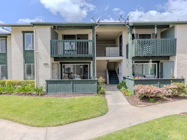 23222 Orange, Unit 4, Lake Forest, CA 92630