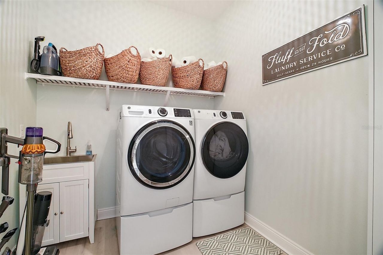 1933 S Farm Road, Deland, FL 32720 Photo