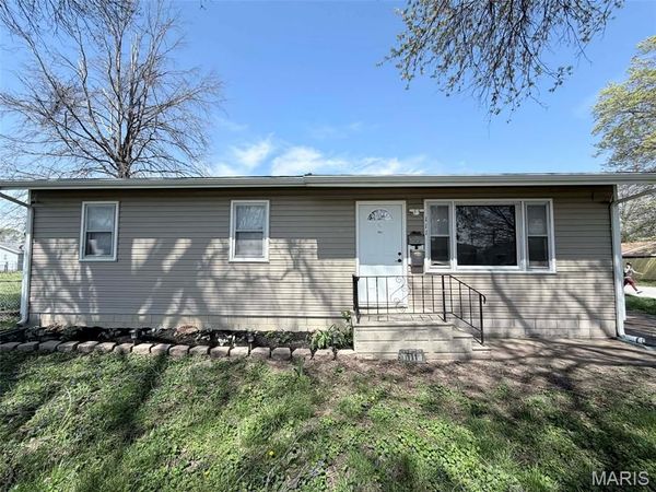 111 Miskell Boulevard , Cahokia, IL 62206