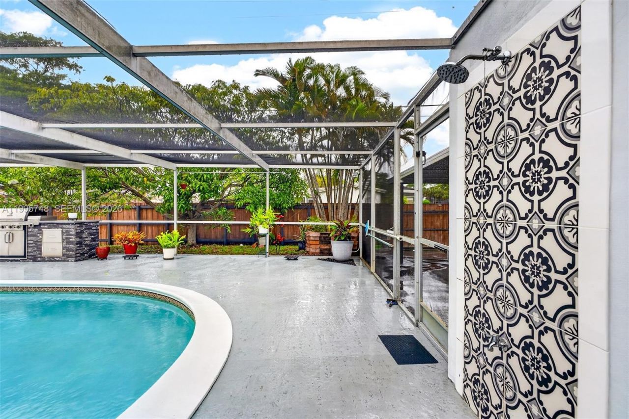 763 S Rainbow Dr, Hollywood, FL 33021 Photo