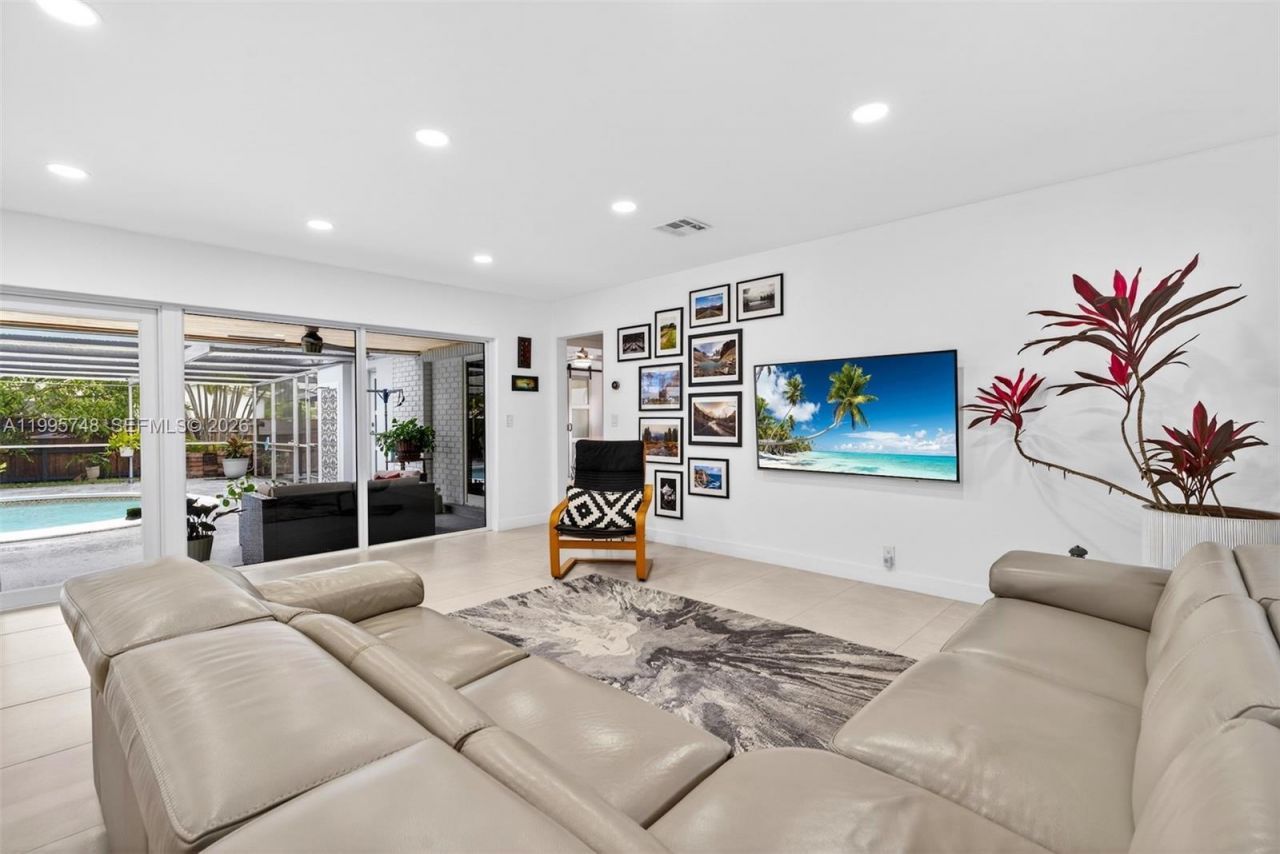 763 S Rainbow Dr, Hollywood, FL 33021 Photo