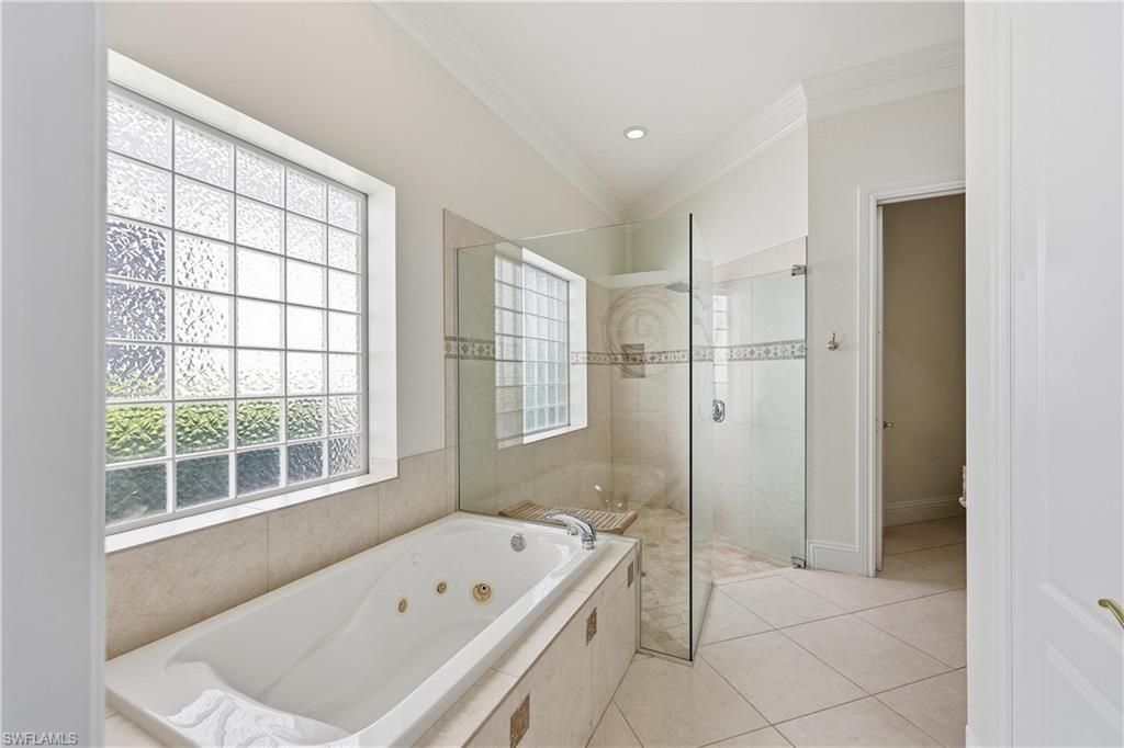 2844 Coco Lakes Dr, Naples, FL 34105 Photo