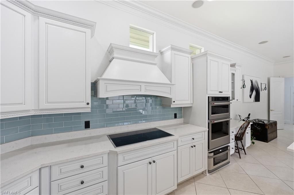 2844 Coco Lakes Dr, Naples, FL 34105 Photo