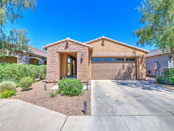9132 W ROMA Avenue, Phoenix, AZ 85037