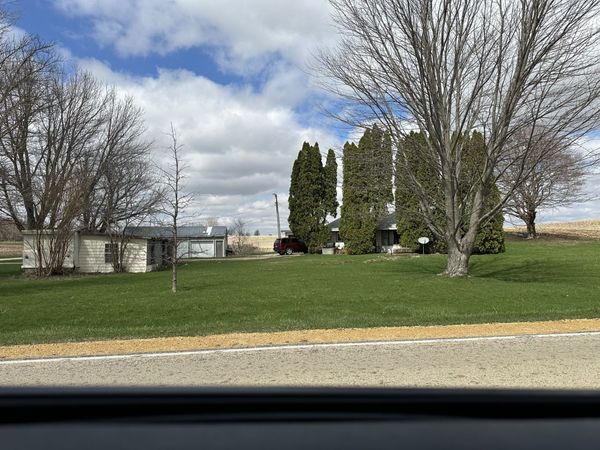 2999 Hartman Road , Chadwick, IL 61014