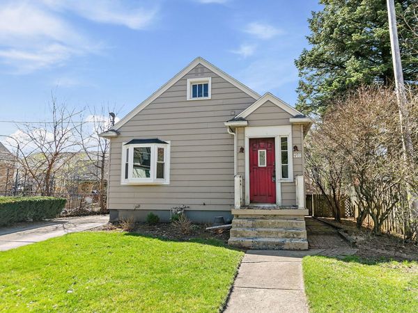 491 Congdon Avenue, Elgin, IL 60120