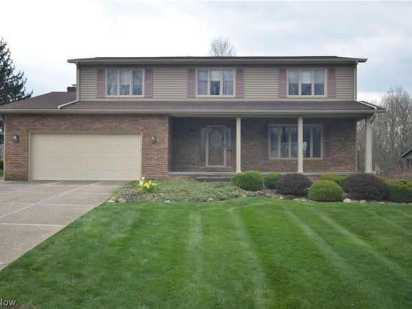 1464 Berkshire Road , Stow, OH 44224