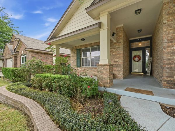 510 Middle CRK, Buda, TX 78610