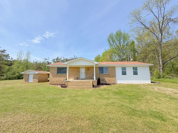33 Jefferson Street, Burnsville, MS 38833