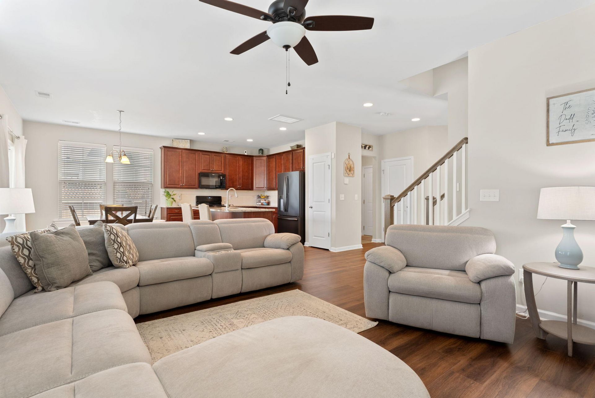 482 Spectrum Road Photo 10