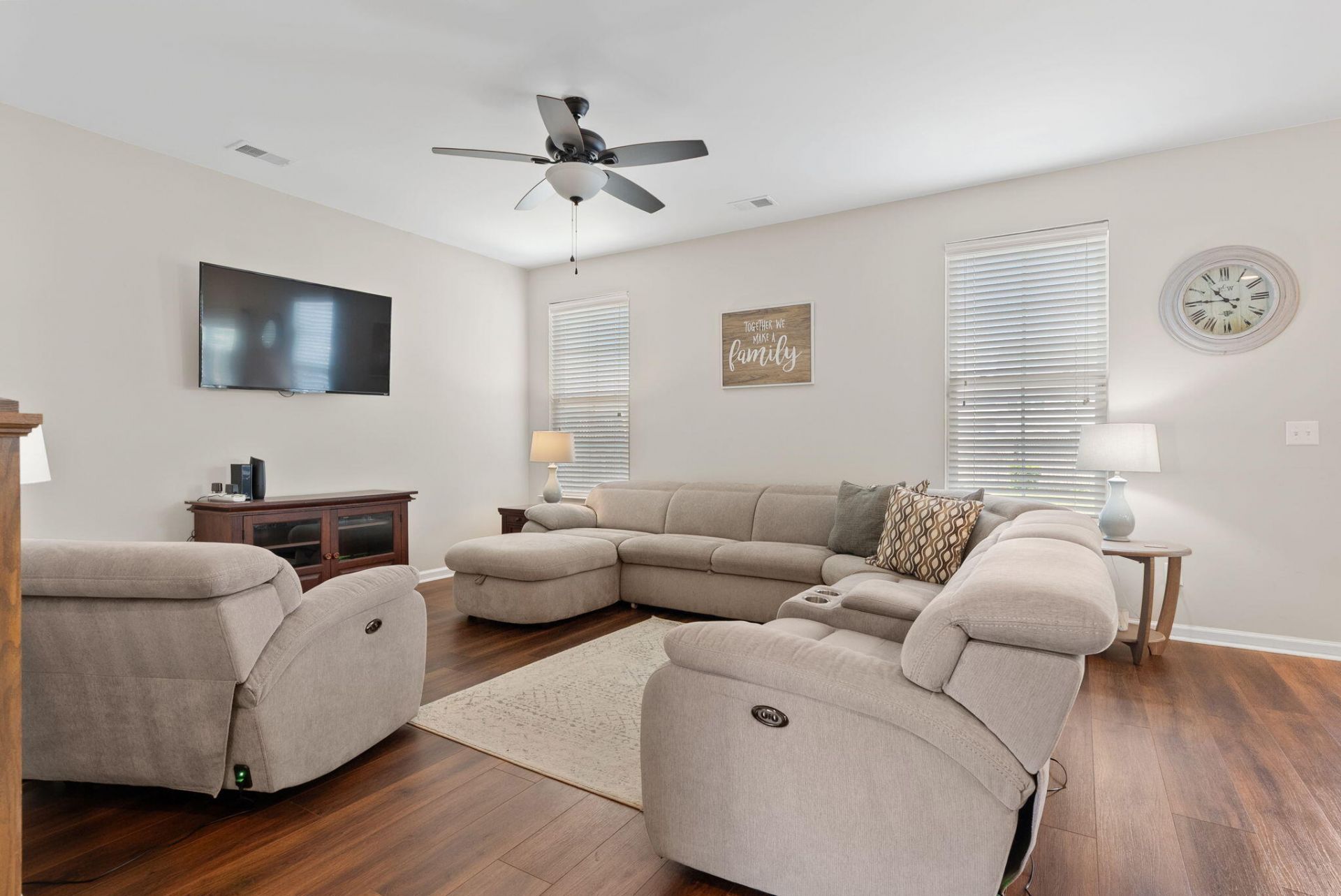 482 Spectrum Road Photo 11