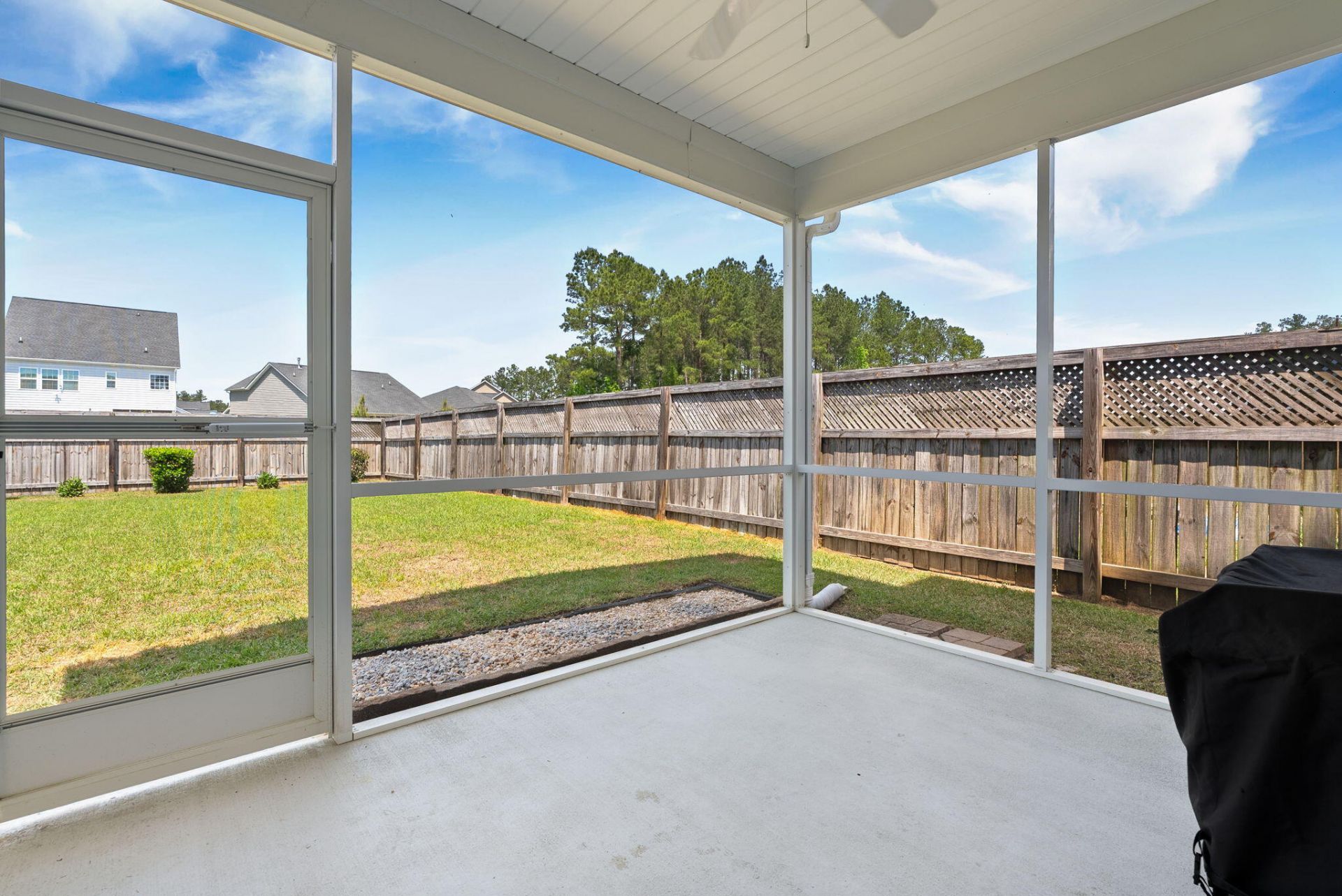 482 Spectrum Road Photo 31