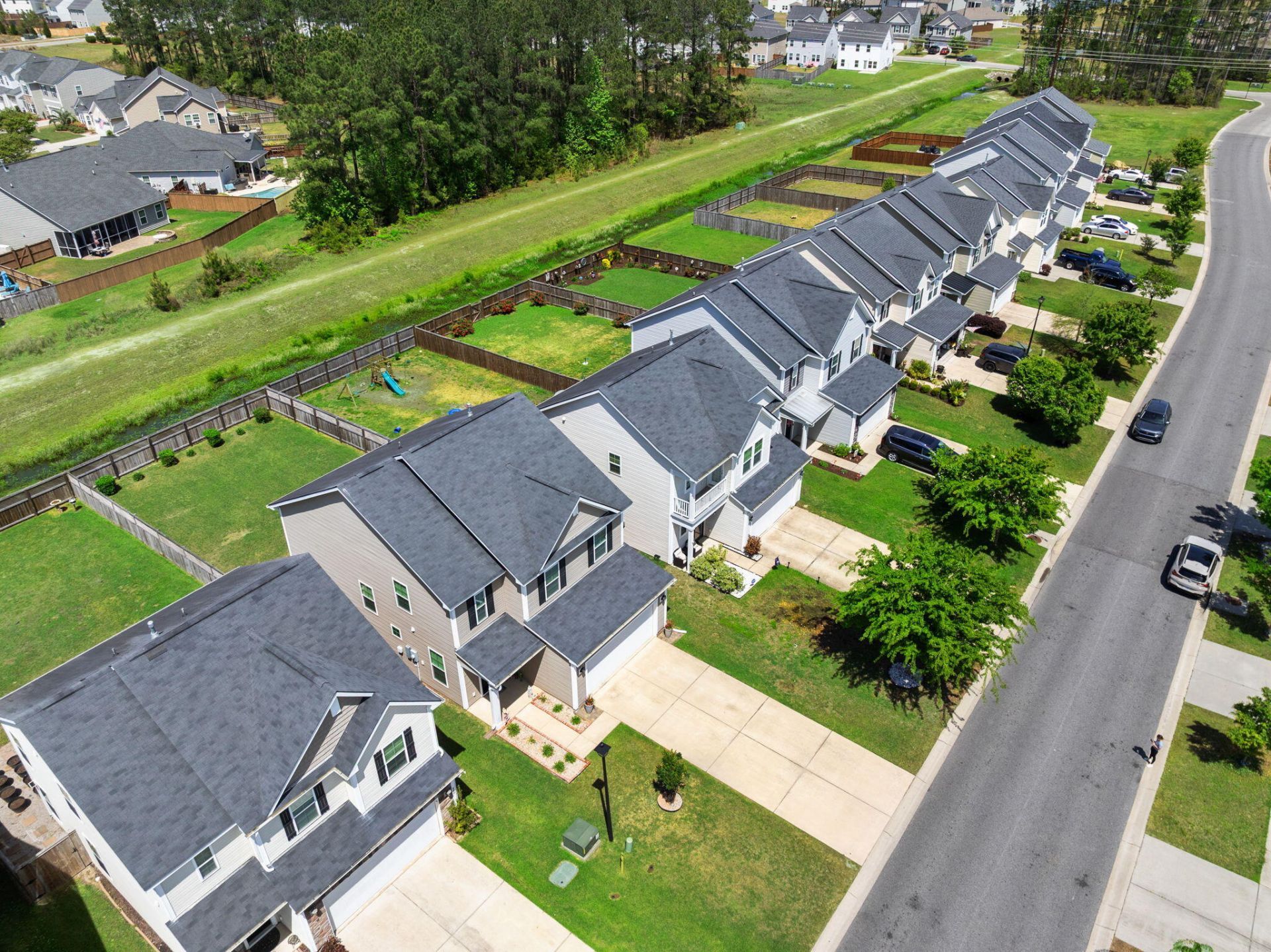 482 Spectrum Road Photo 36