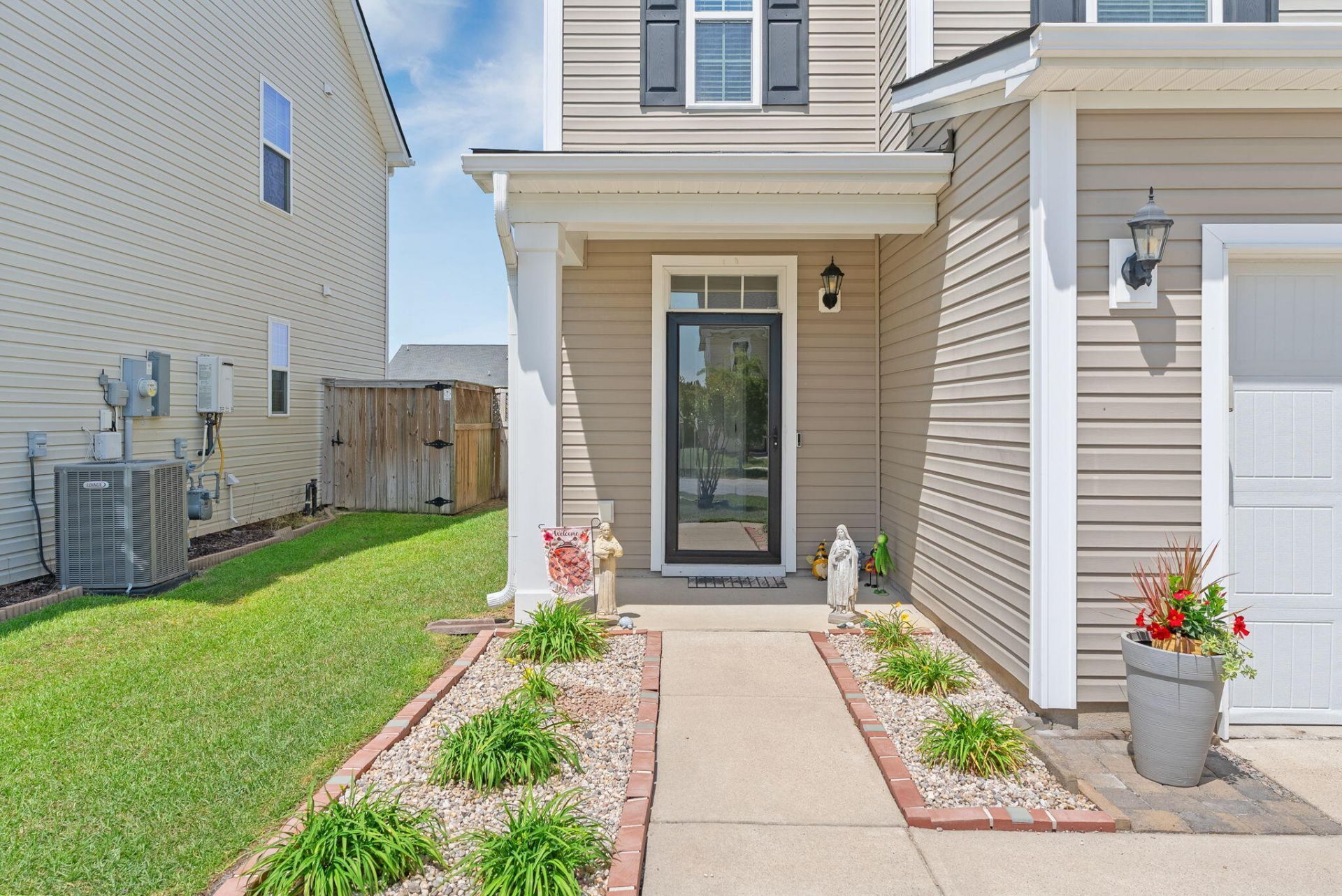 482 Spectrum Road Photo 5