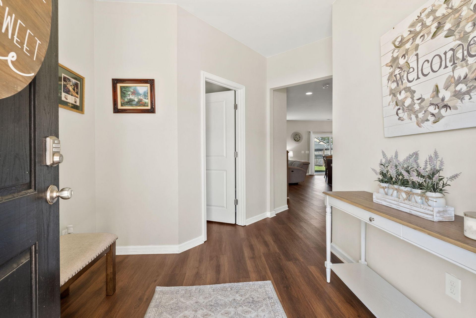 482 Spectrum Road Photo 7