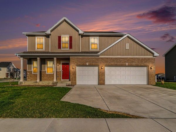 11211 Green Place, Winfield, IN 46307