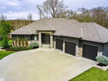 18850 Vinton Street , Omaha, NE 68130